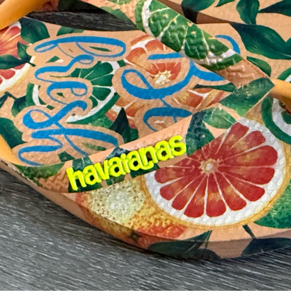 Havaianas Tropical Flip Flops